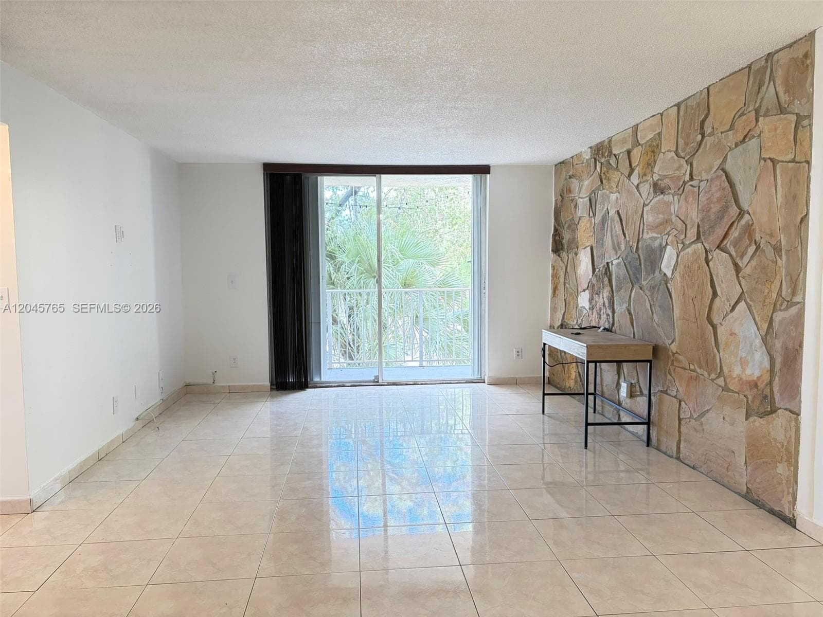 8411 NW 8th St # 206, Miami, FL 33126 — zdjęcie 4