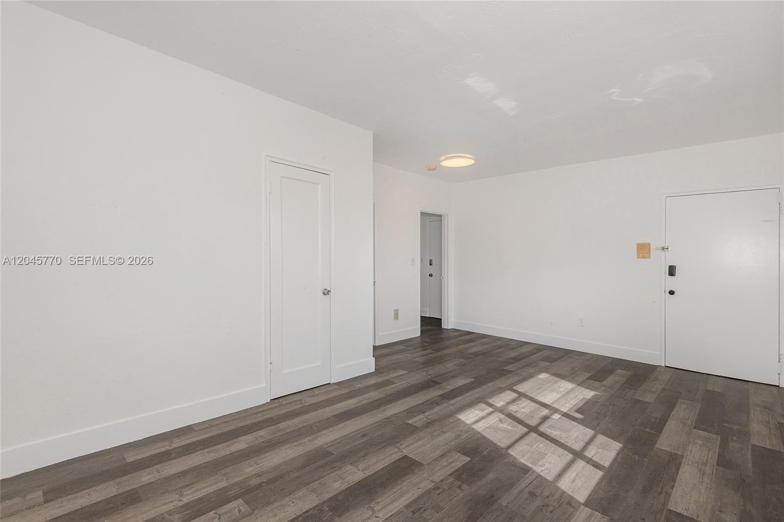 8340 Crespi Blvd # 20, Miami Beach, FL 33141 — zdjęcie 2