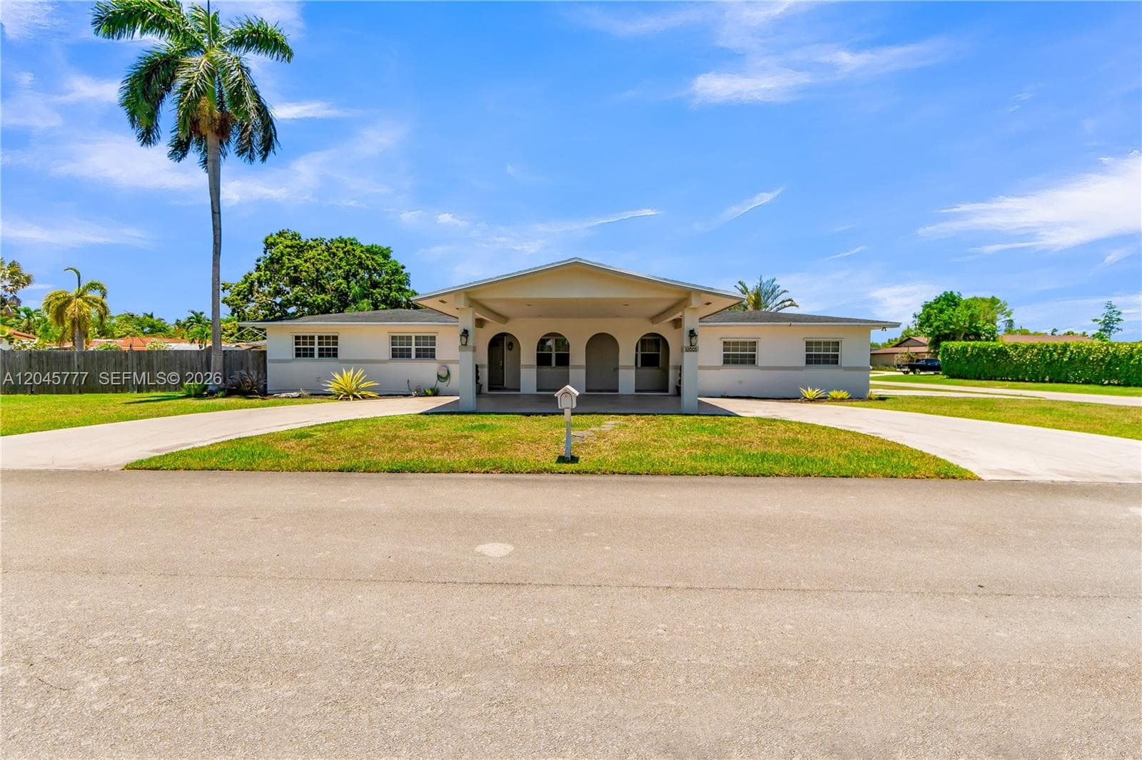 12805 SW 193rd Ter, Miami, FL 33177 — zdjęcie 2