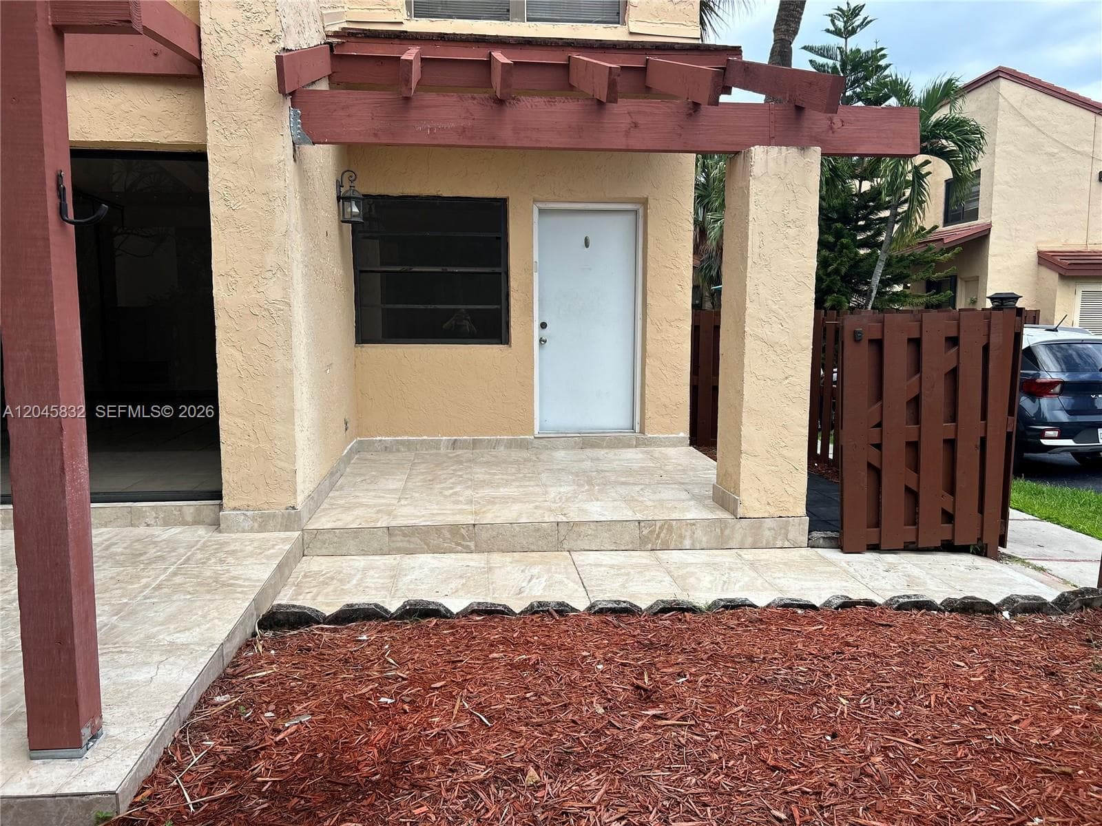 301 W Park Dr # 101-11, Miami, FL 33172