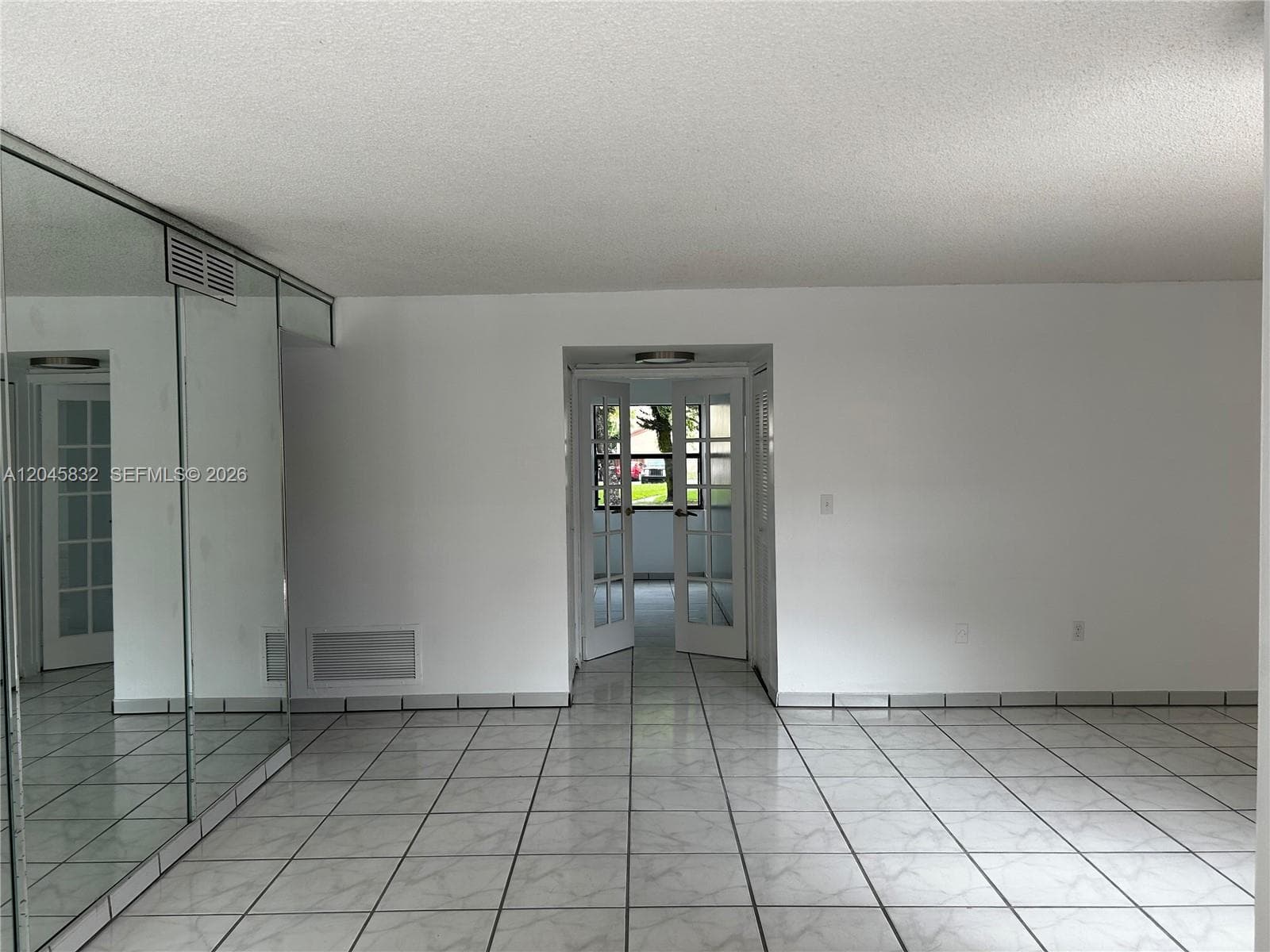 301 W Park Dr # 101-11, Miami, FL 33172 — zdjęcie 4