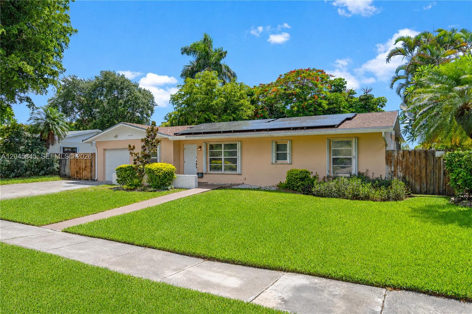 18103 SW 93rd Avenue, Palmetto Bay, FL 33157 — zdjęcie 2