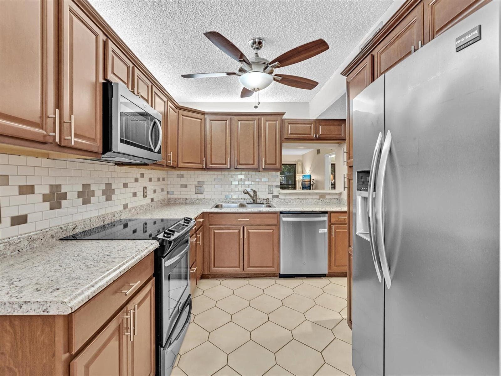 10143 Mangrove Drive # 203, Boynton Beach, FL 33437 — zdjęcie 2