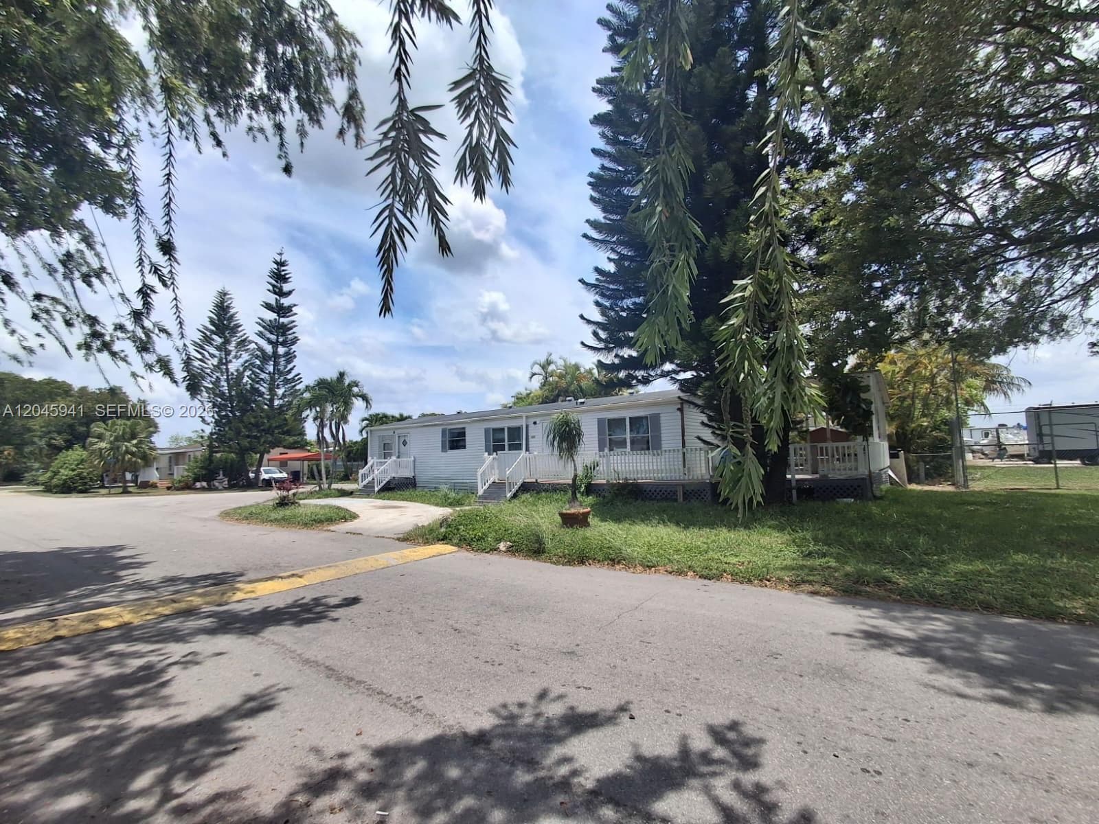 19800 SW 180 Ave, Miami, FL 33187 — zdjęcie 2