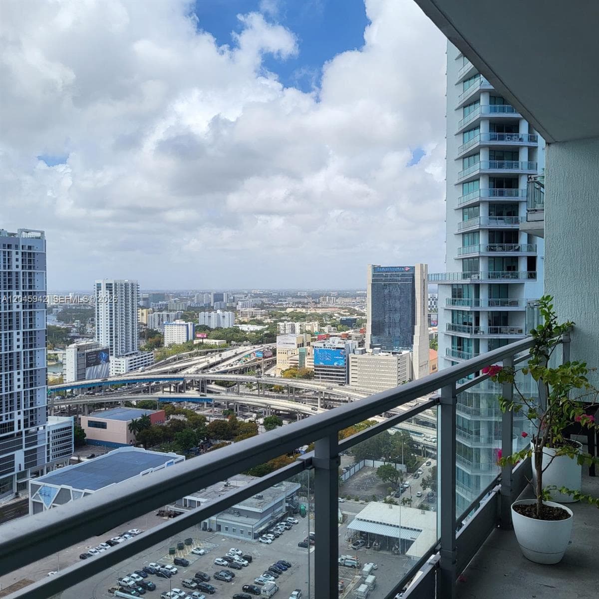 92 SW 3rd St # 3207, Miami, FL 33130