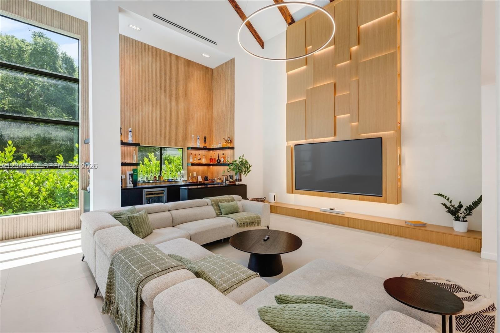 1977 S Oak Haven Cir, Miami, FL 33179 — zdjęcie 2