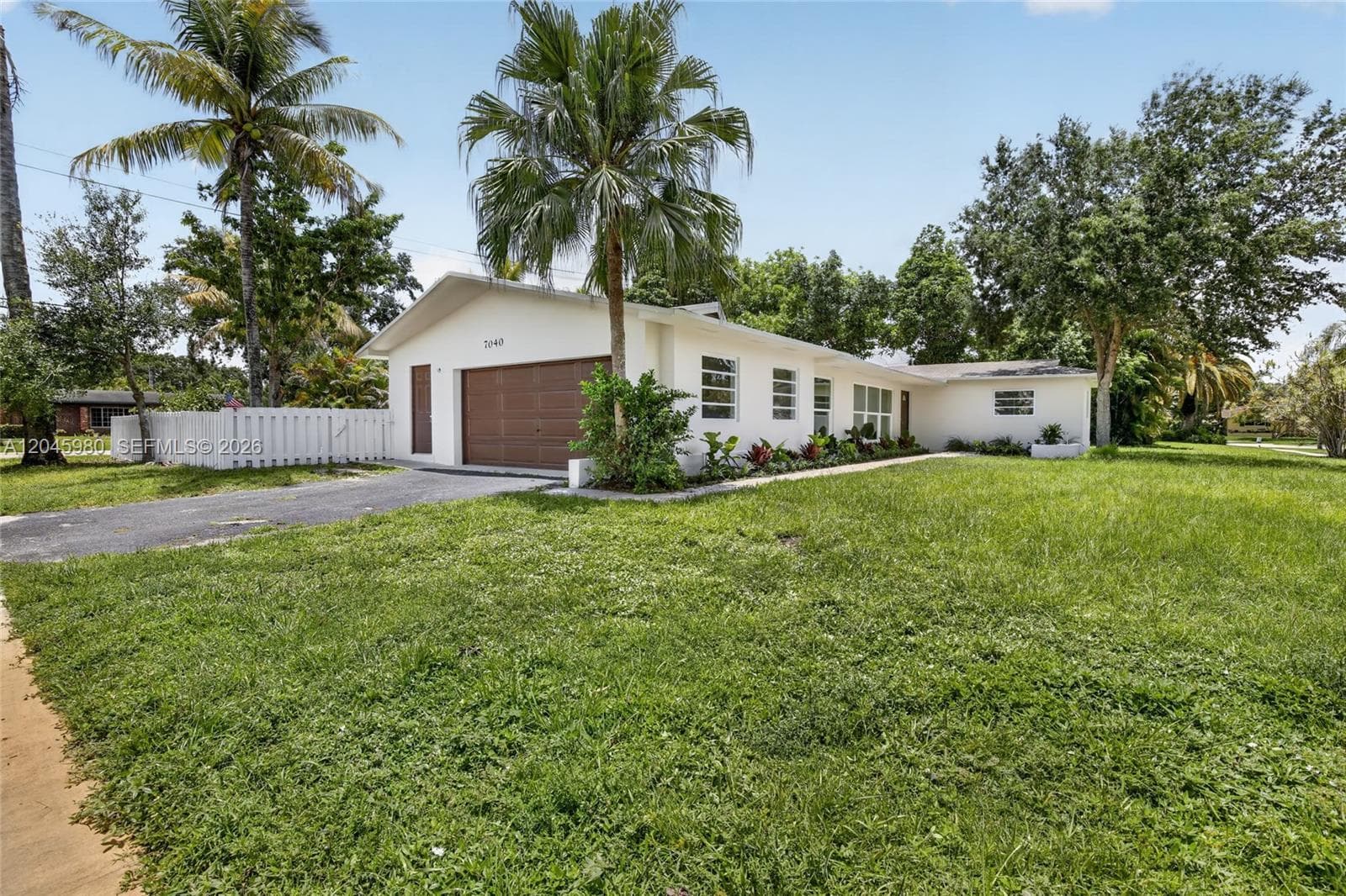 7040 NW 8th Ct, Plantation, FL 33317 — zdjęcie 3