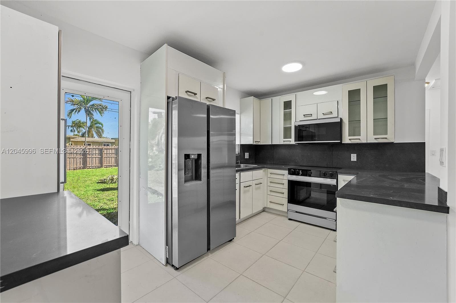 1201 NW 10th Pl, Fort Lauderdale, FL 33311 — zdjęcie 4