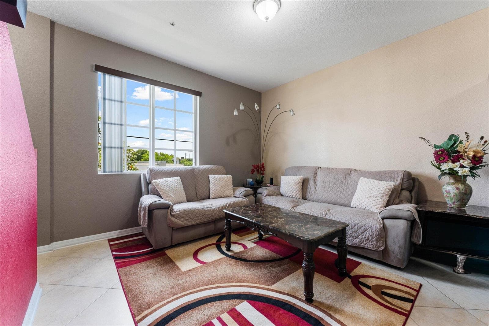 131 NW 2nd Avenue # 3, FL 33009 — zdjęcie 3