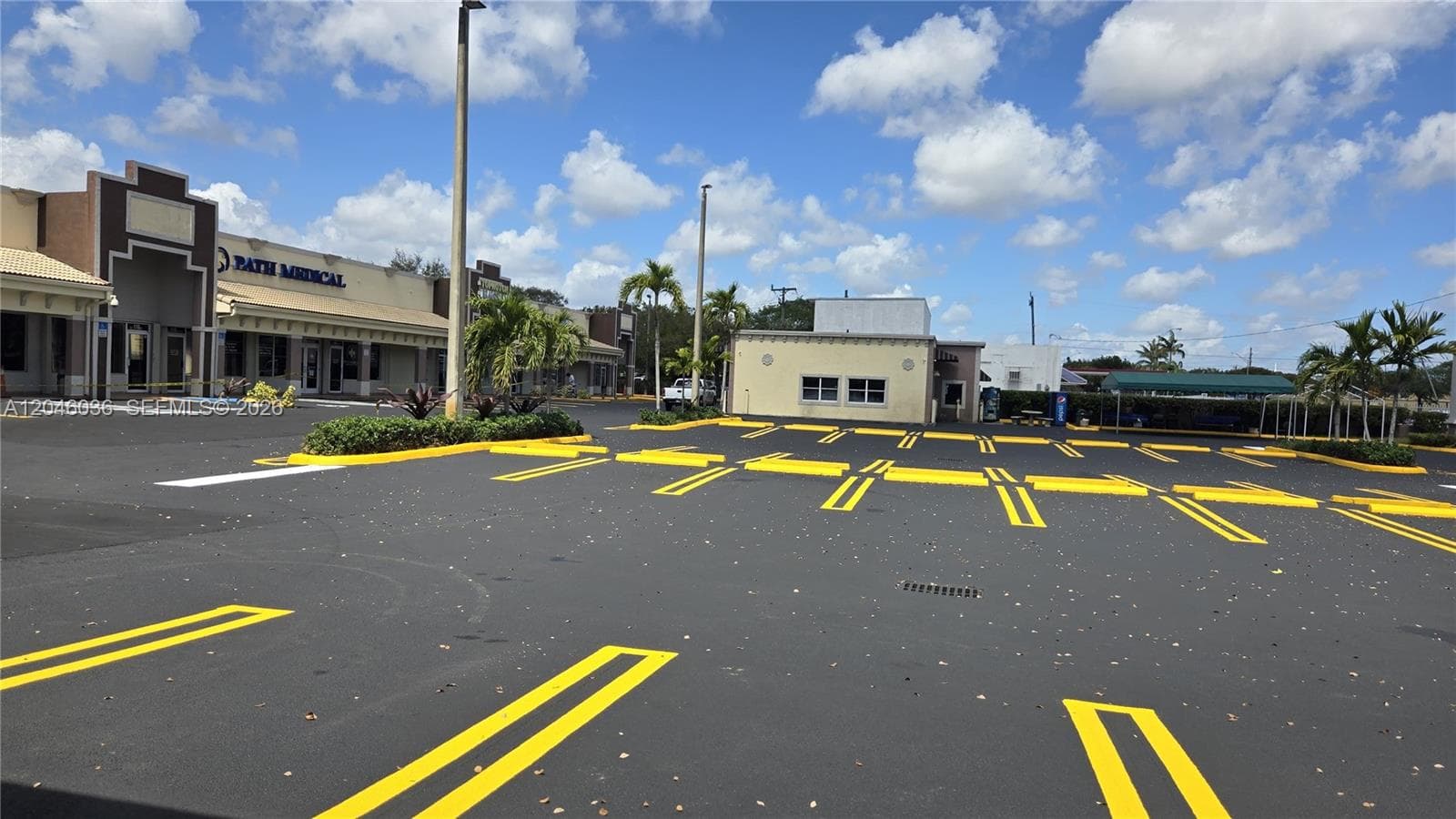 17560 NW 27 AV # 124, Miami Gardens, FL 33056 — zdjęcie 2