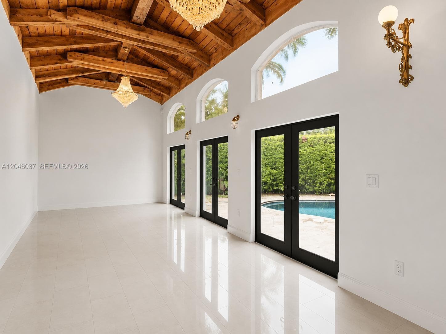6350 Pinetree Dr, Miami Beach, FL 33141 — zdjęcie 3