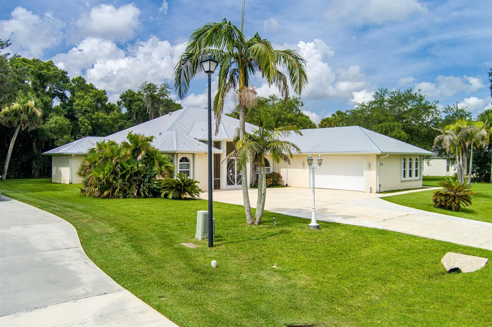 2305 Winding Creek Lane, Fort Pierce, FL 34981