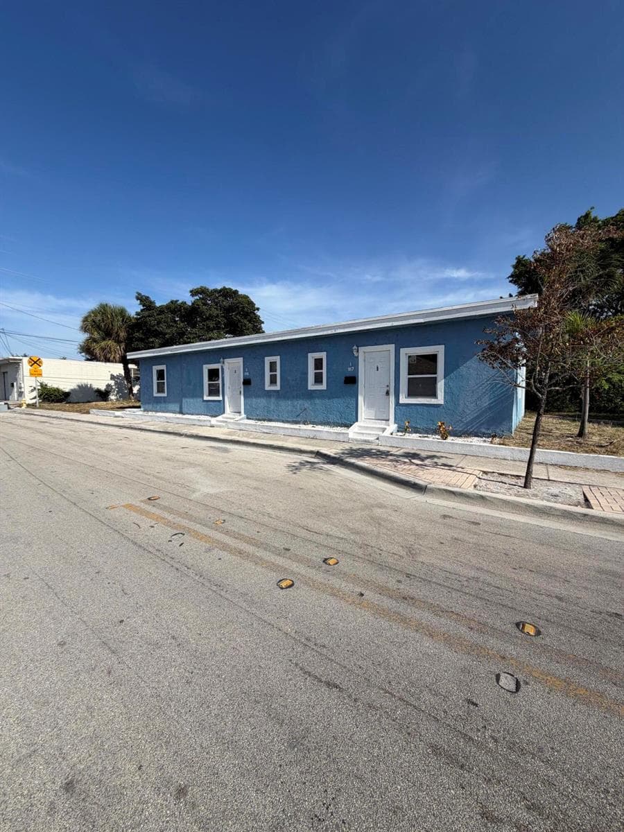1117 3rd Avenue N # 1, FL 33460 — zdjęcie 2