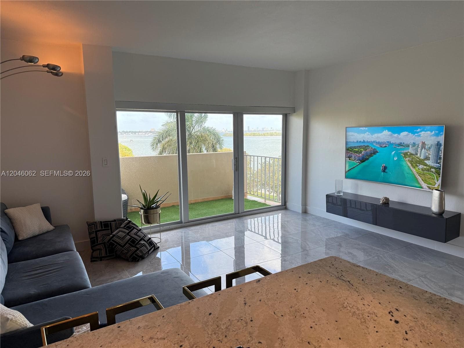 880 NE 69th St # 5Q, Miami, FL 33138 — zdjęcie 3