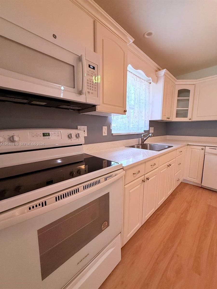 2832 Fillmore St # 20, Hollywood, FL 33020 — zdjęcie 2
