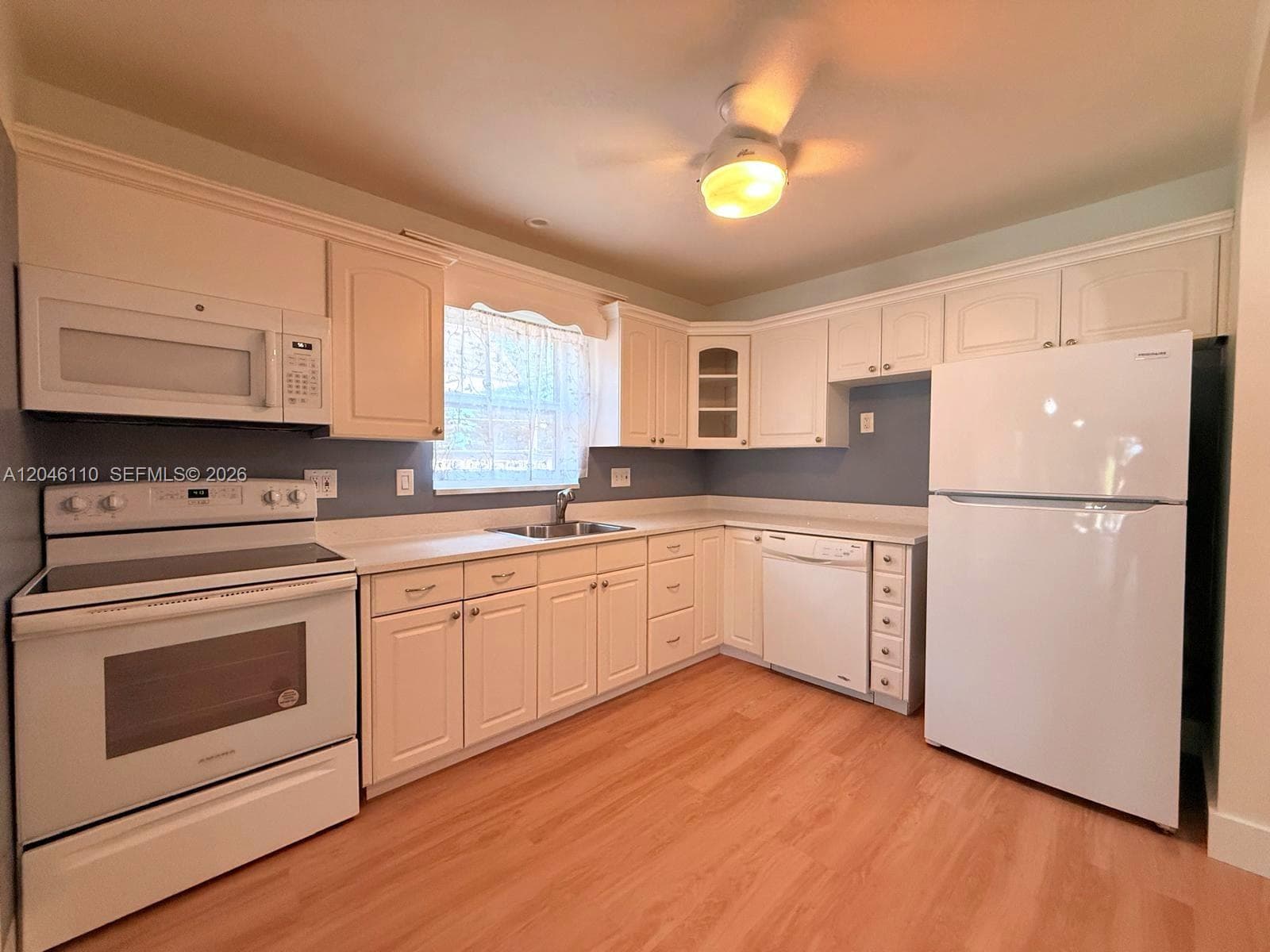 2832 Fillmore St # 20, Hollywood, FL 33020 — zdjęcie 3