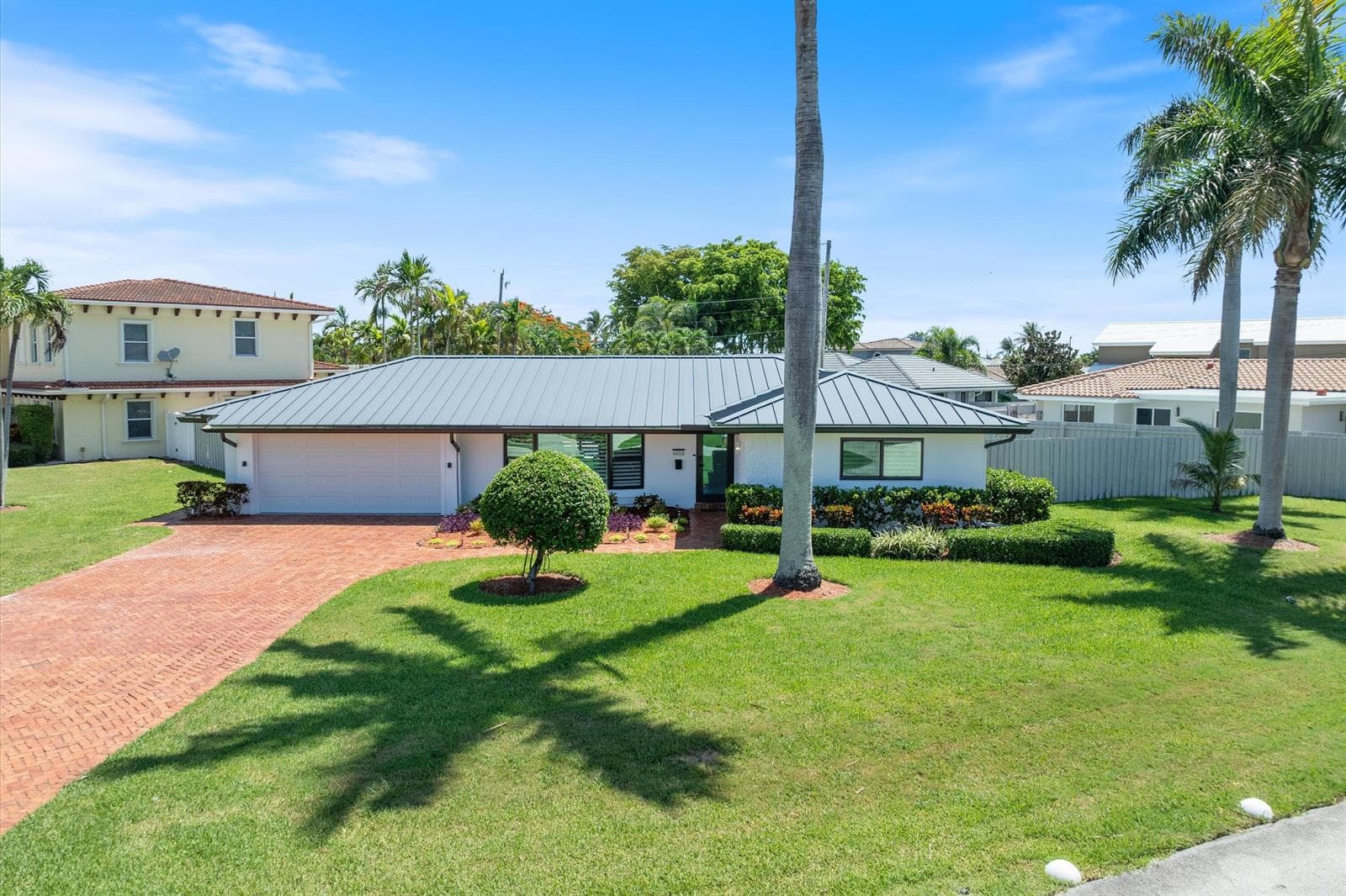 4410 NE 24th Avenue, Lighthouse Point, FL 33064