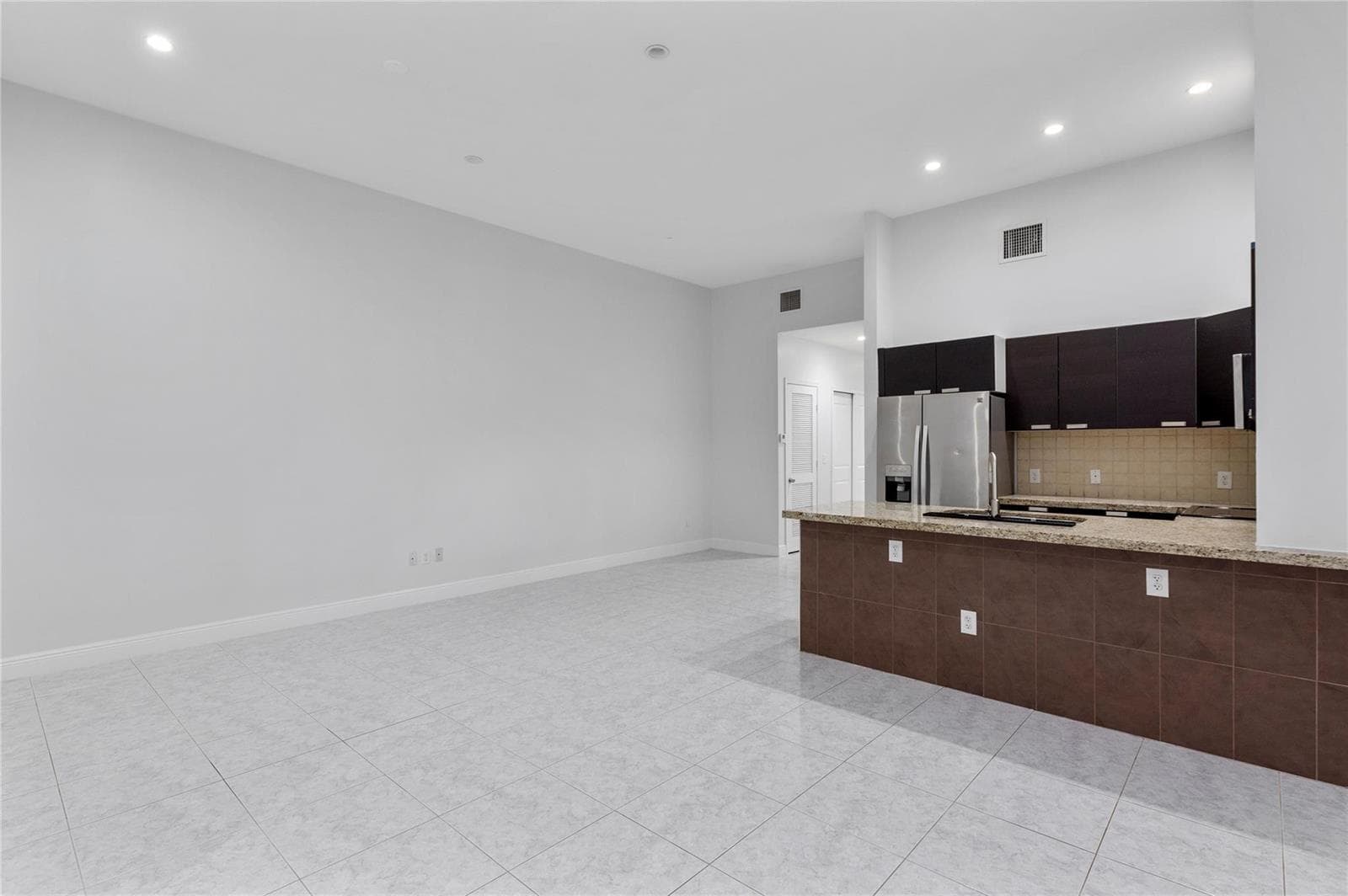 316 SW 16th Street # B, Fort Lauderdale, FL 33315 — zdjęcie 3