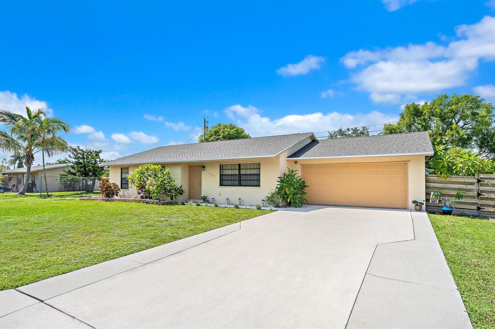 9090 Palladium Place, Lake Worth, FL 33467