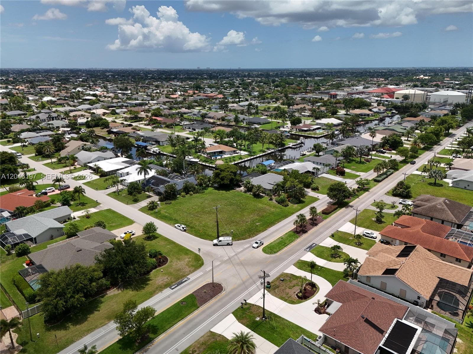 2014 EVEREST PKWY, Cape Coral, FL 33904 — zdjęcie 3
