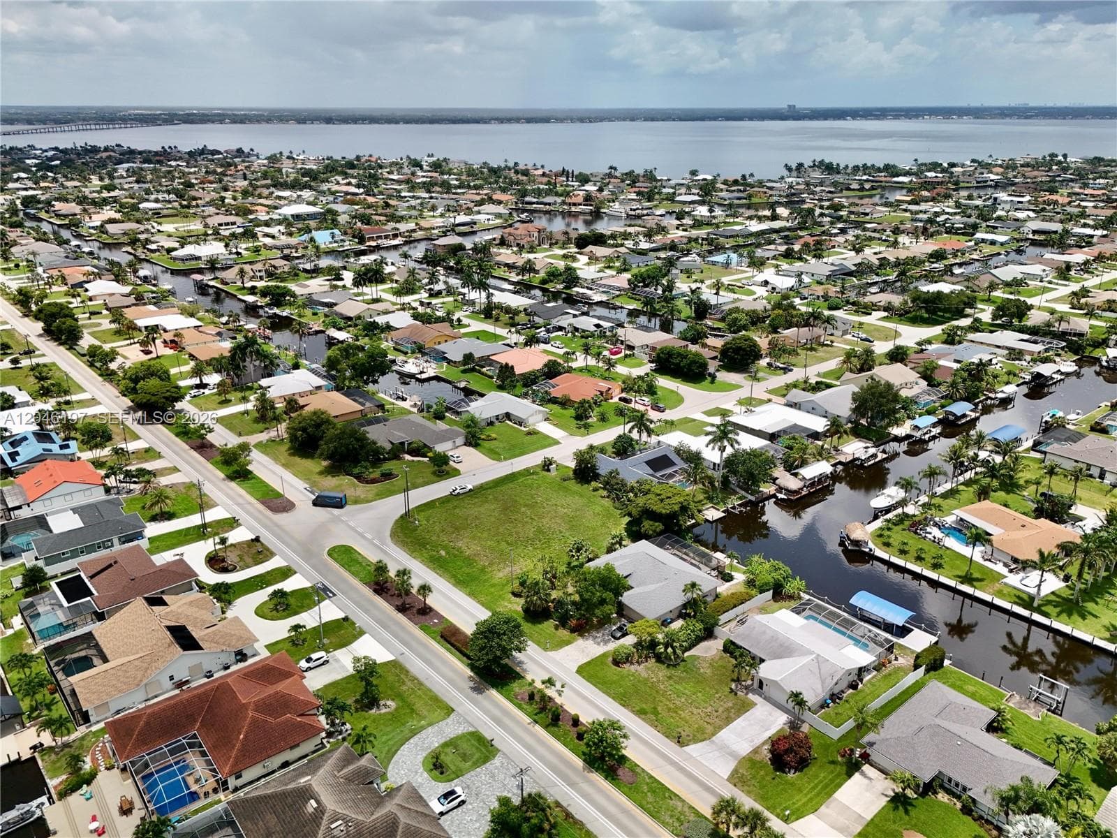2014 EVEREST PKWY, Cape Coral, FL 33904 — zdjęcie 5