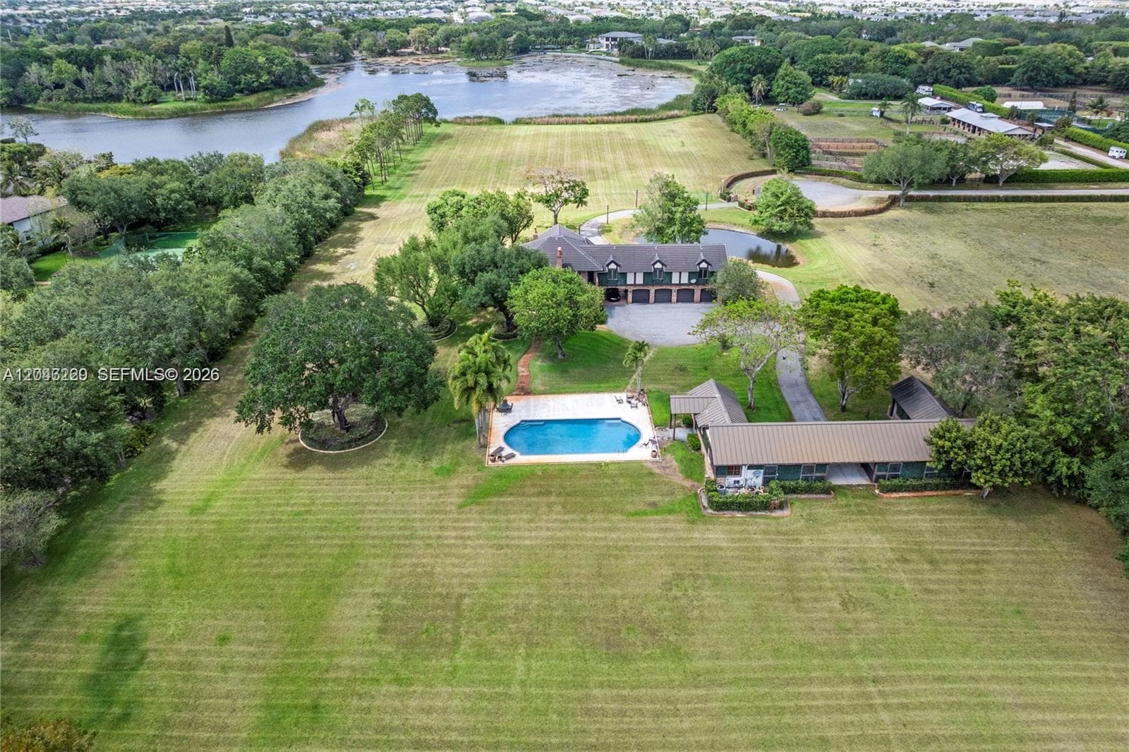 8705 Surrey Ln, Boca Raton, FL 33496