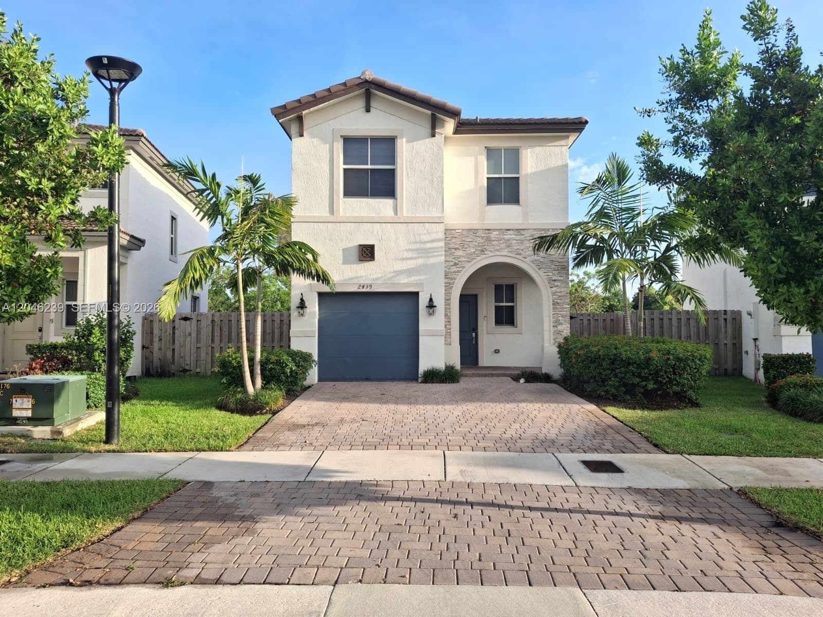 2439 NW 131st Cir, Miami, FL 33167 — zdjęcie 4