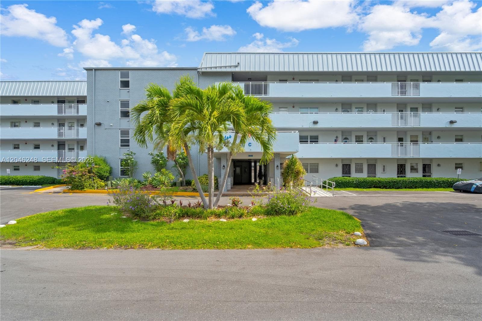 3849 NE 169th St # 103, North Miami Beach, FL 33160 — zdjęcie 3