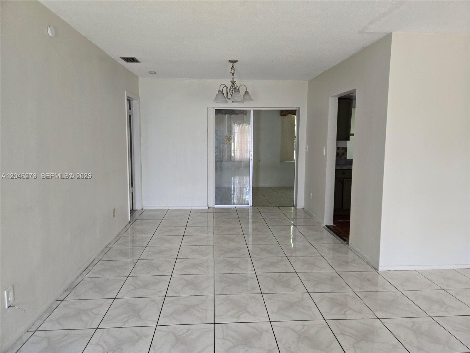 4205 NW 52nd Ave, Lauderdale Lakes, FL 33319 — zdjęcie 2