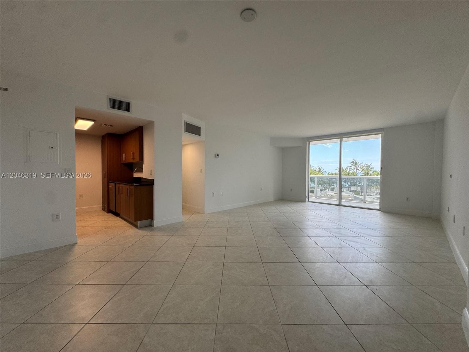 10275 Collins Ave # 318, Bal Harbour, FL 33154 — zdjęcie 4