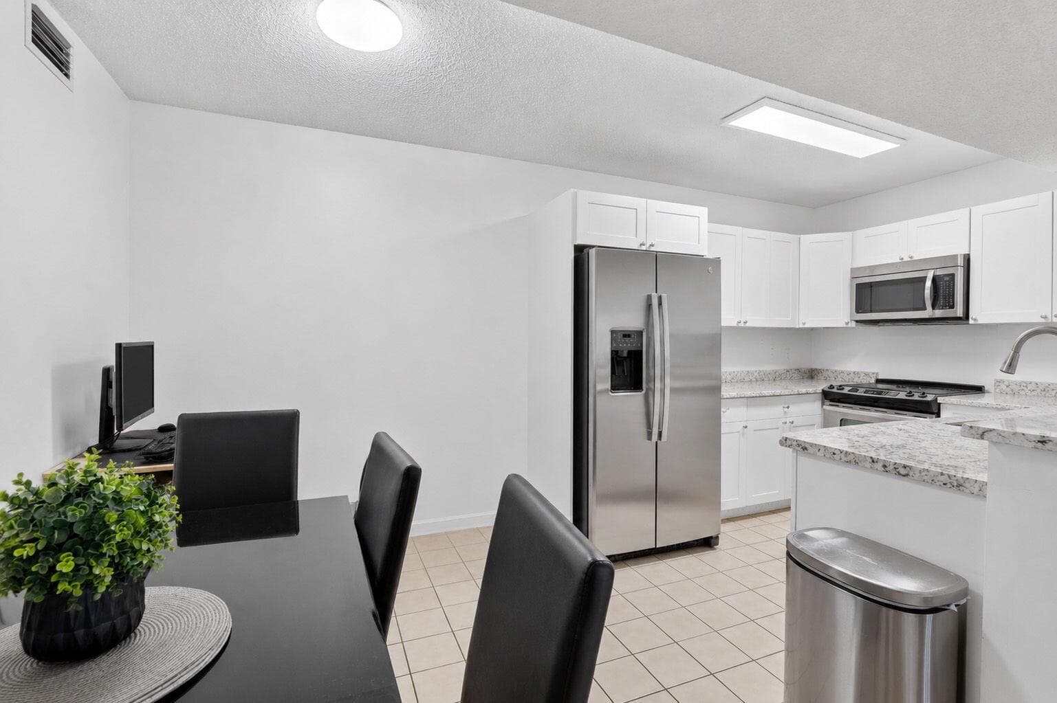 300 Palm Circle W # 106, Pembroke Pines, FL 33025 — zdjęcie 4