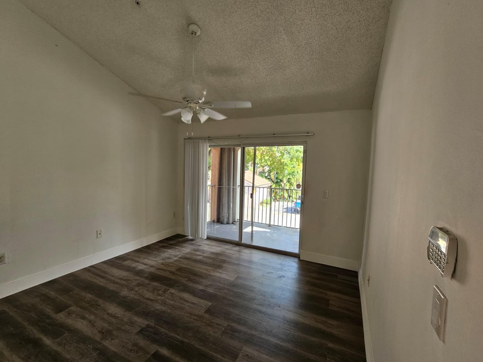 12148 Saint Andrews Place # 201, Miramar, FL 33025 — zdjęcie 2