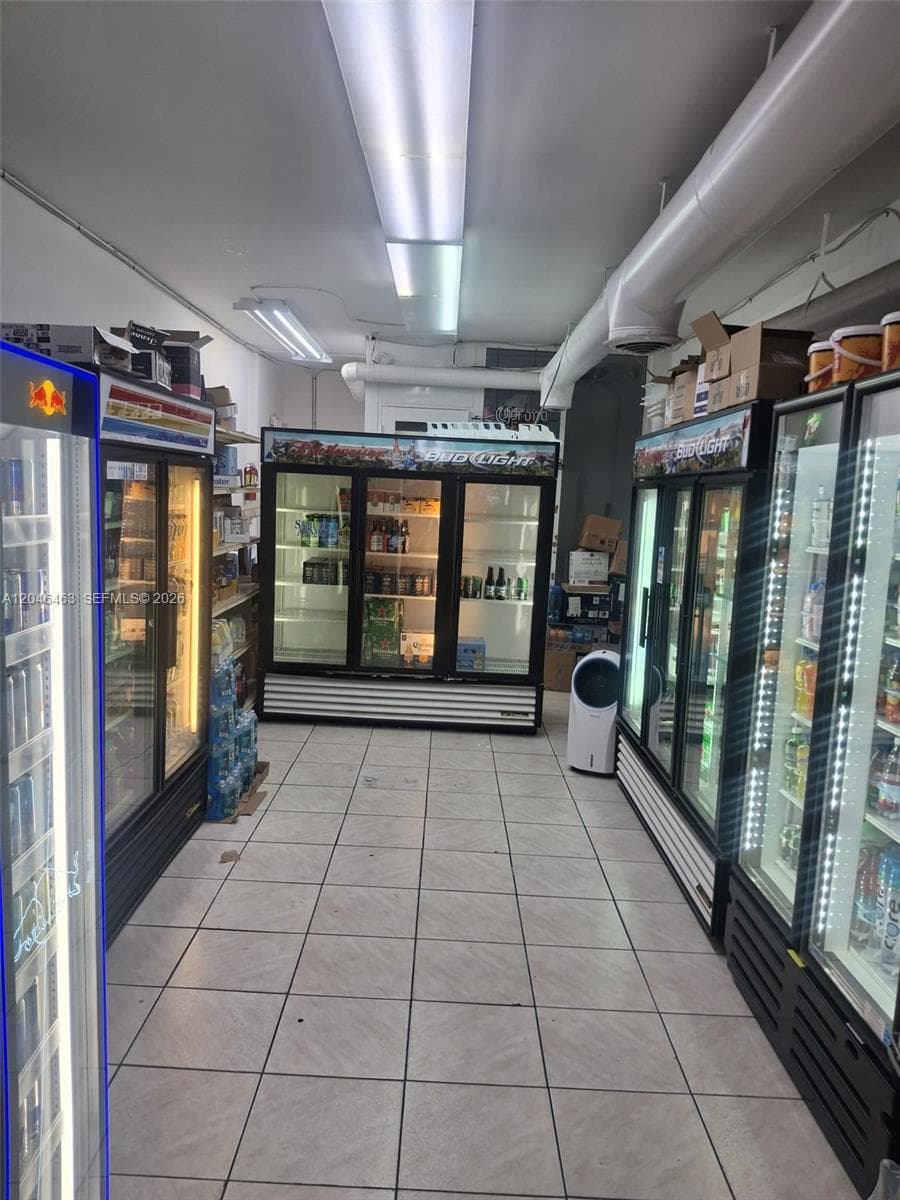 Washington Ave, Miami Beach FL 33139 — zdjęcie 2
