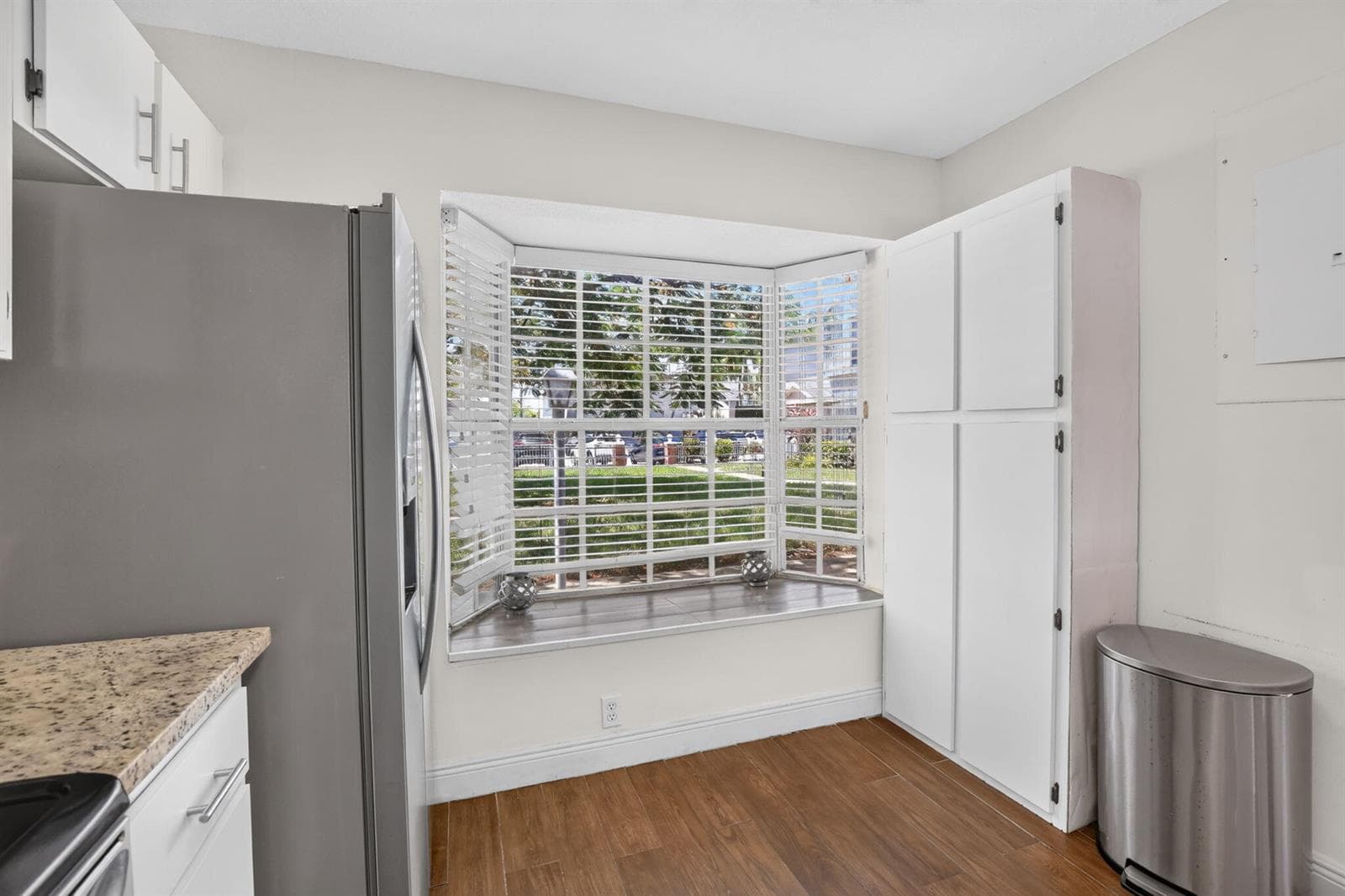 12175 NW 36th Place, Sunrise, FL 33323 — zdjęcie 5