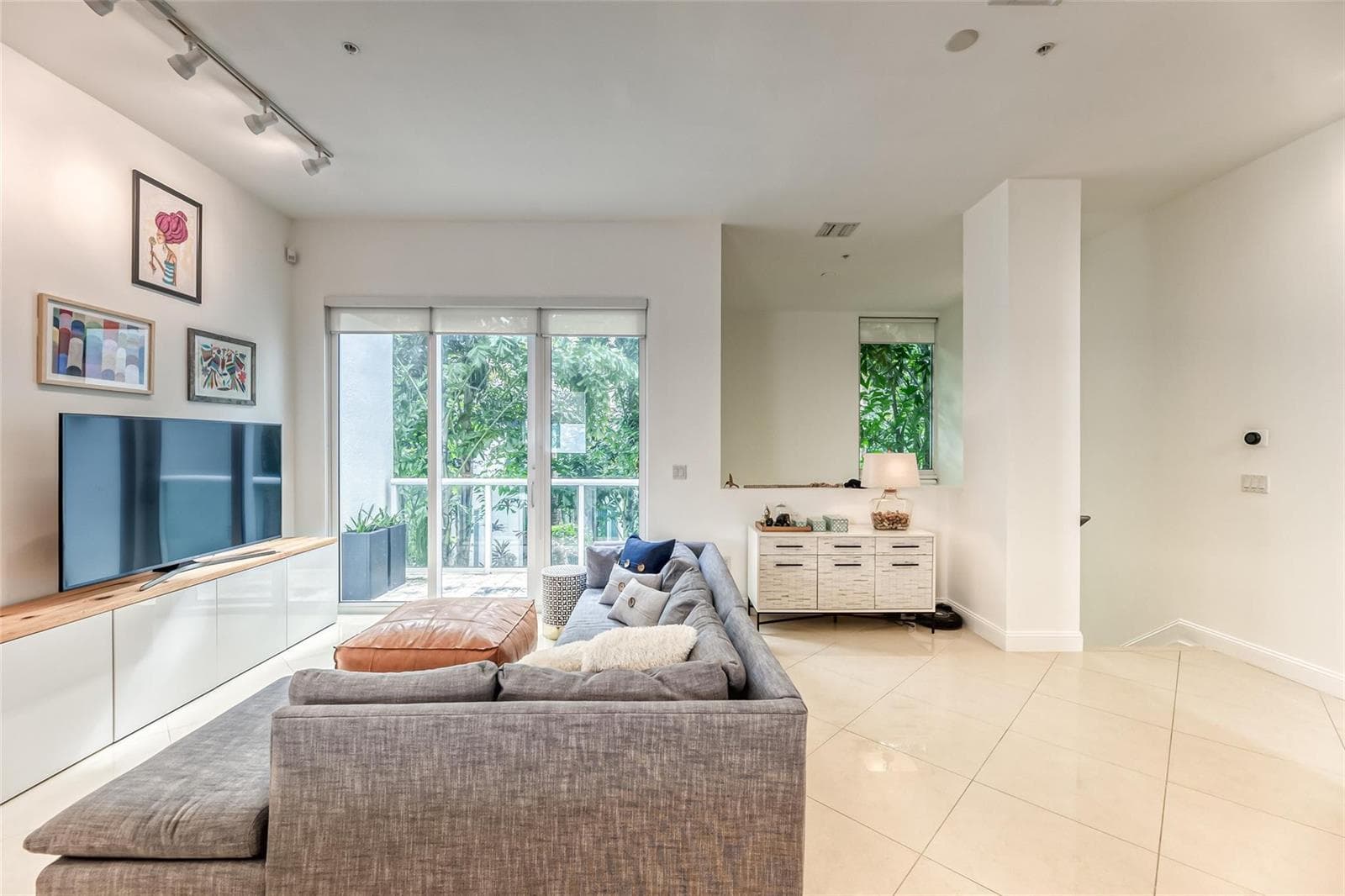 727 NE 4th Avenue, Fort Lauderdale, FL 33304 — zdjęcie 3