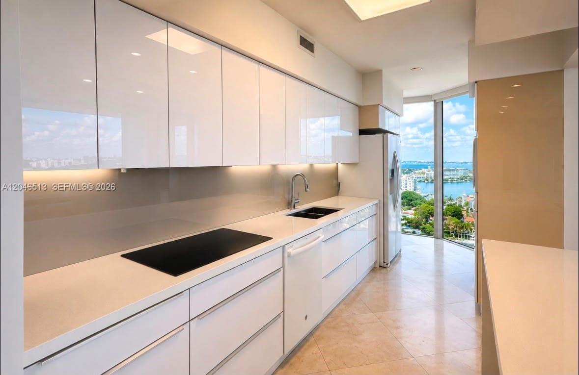 4775 Collins Ave # 2407, Miami Beach, FL 33140 — zdjęcie 3