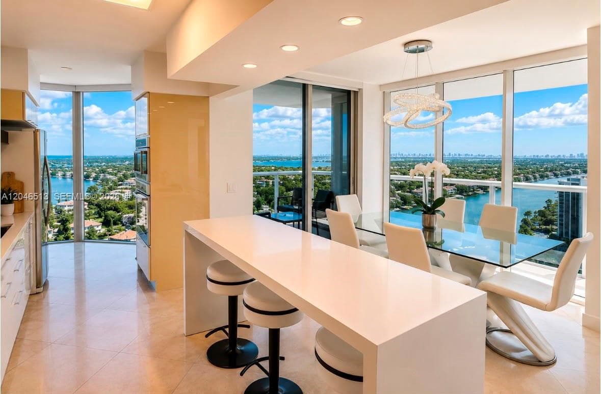 4775 Collins Ave # 2407, Miami Beach, FL 33140