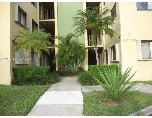 8075 SW 107th Ave # 305, Miami, FL 33173 — zdjęcie 2