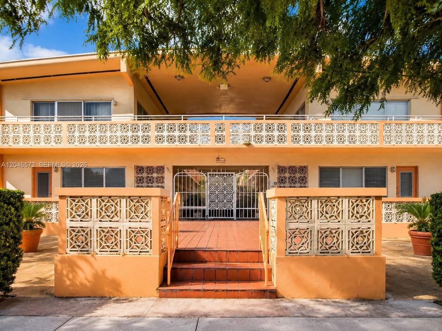 1050 Pennsylvania Ave # 12-A, Miami Beach, FL 33139