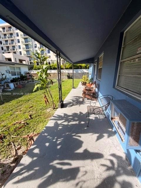 2510 NE 181st St # 1, North Miami Beach, FL 33160 — zdjęcie 2