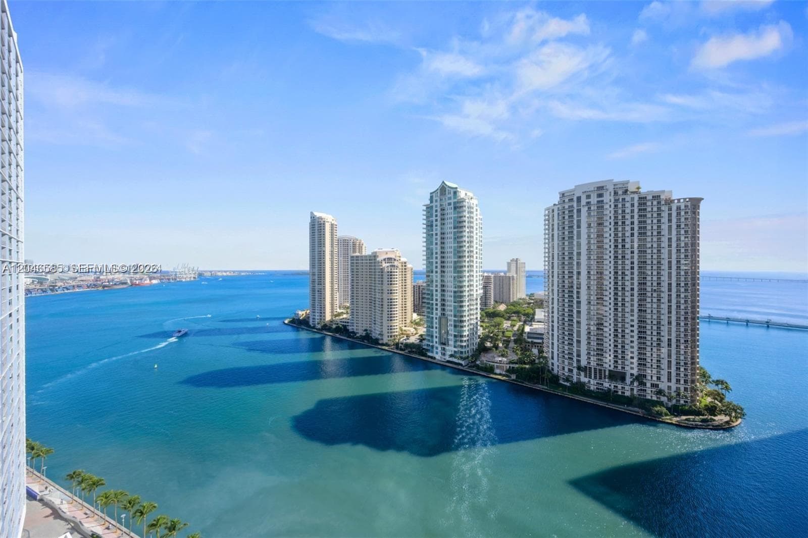 300 S Biscayne Blvd # T-2612, Miami, FL 33131