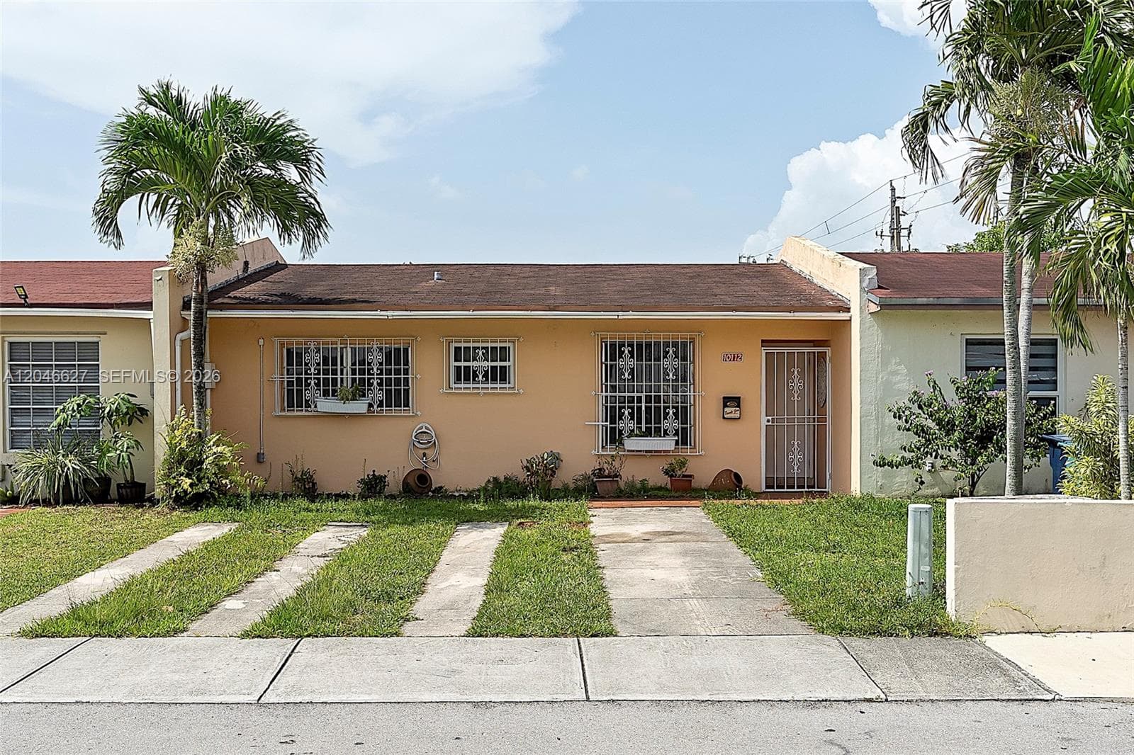 10112 SW 23rd St, Miami, FL 33165