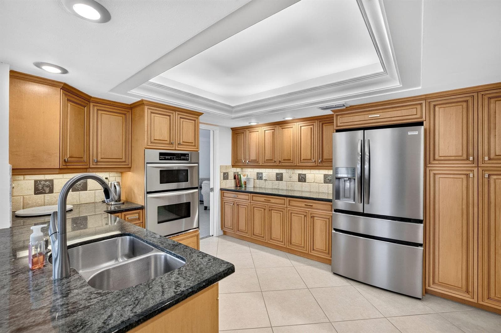 5570 NE 26th Avenue, Fort Lauderdale, FL 33308 — zdjęcie 4