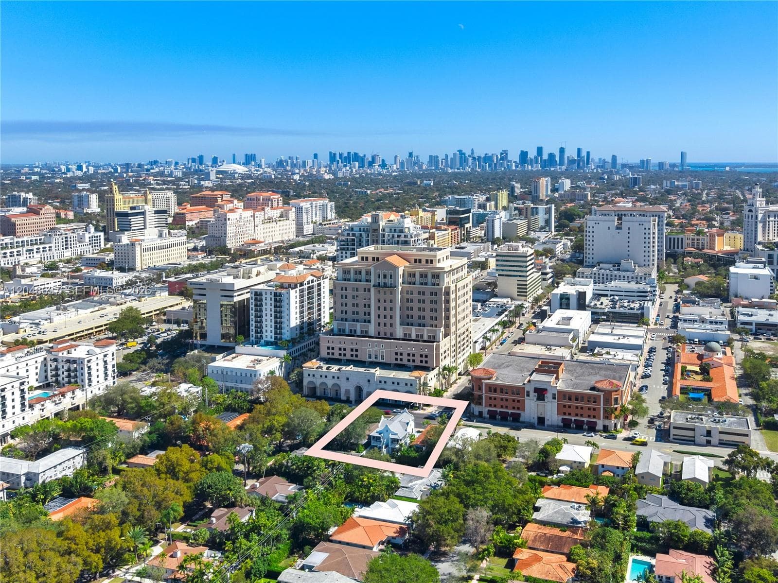 2712 S Le Jeune Rd, Coral Gables, FL 33134 — zdjęcie 4