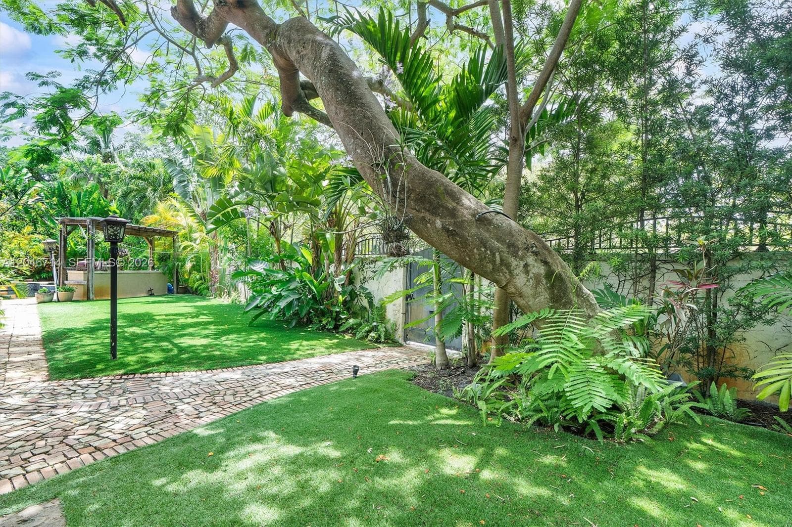 8276 E Dixie Hwy, Miami, FL 33138 — zdjęcie 3
