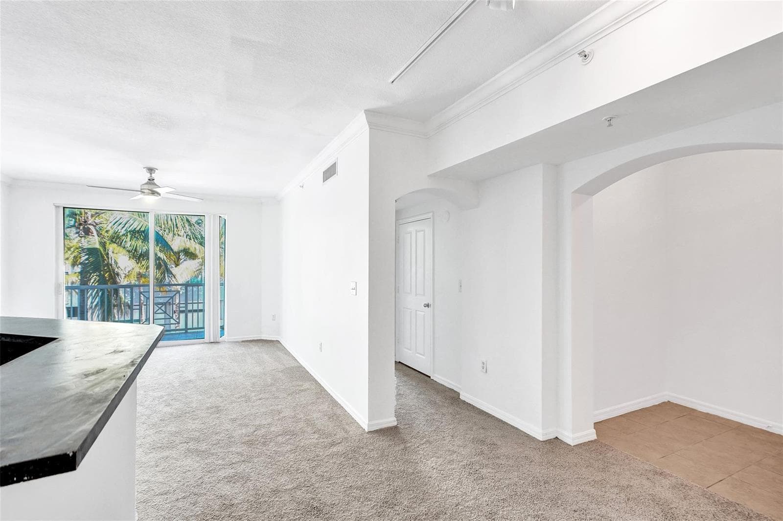 9172 Collins Avenue # 302, Surfside, FL 33154 — zdjęcie 3