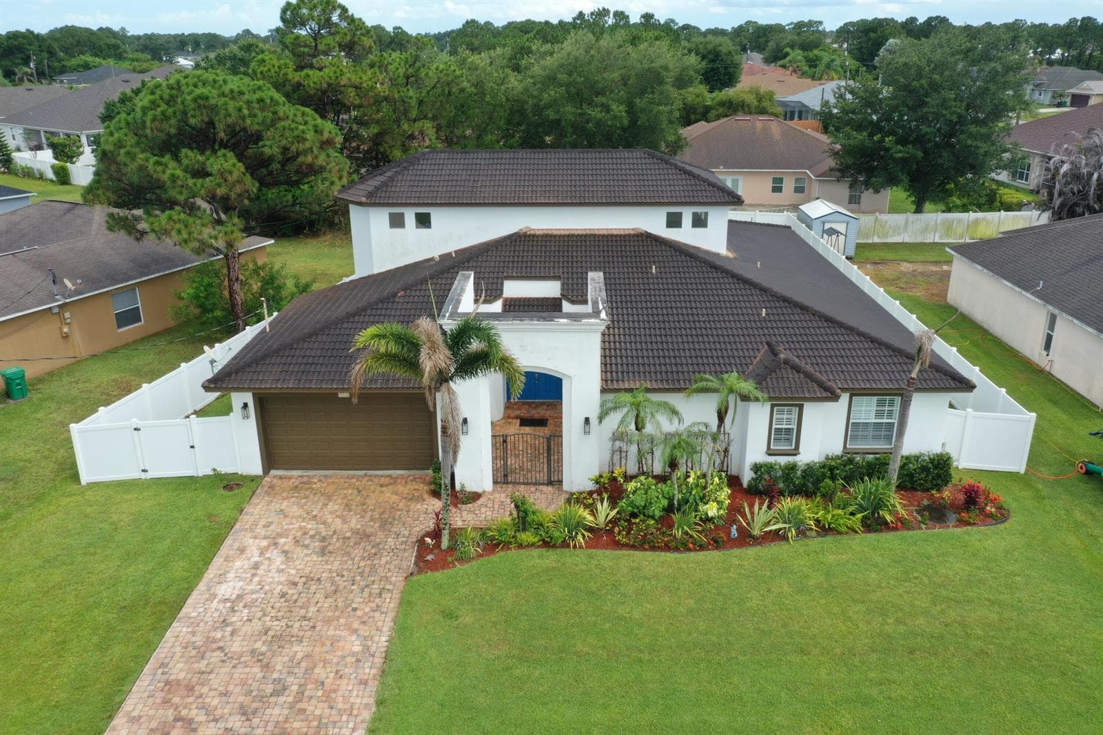 6008 NW Winfield Drive, Port St. Lucie, FL 34986 — zdjęcie 2