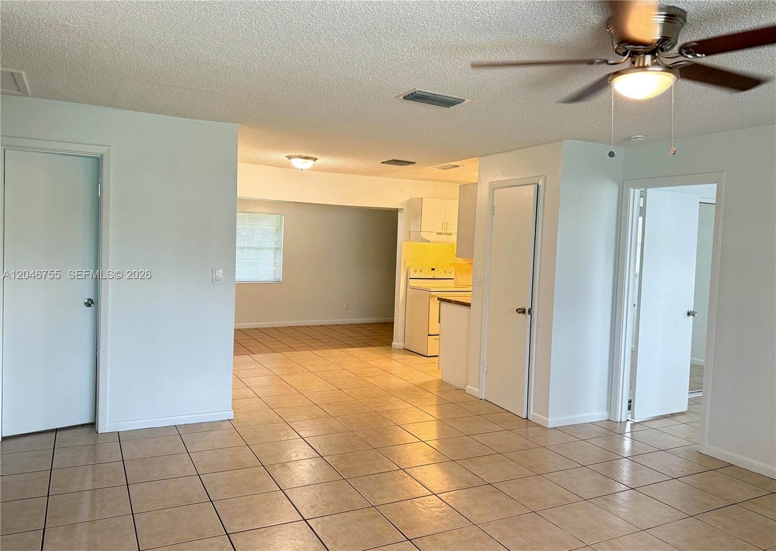 12096 Dolphin Dr, Palm Beach Gardens, FL 33410 — zdjęcie 2