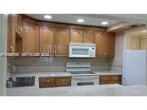 9301 SW 92nd Ave # A211, Miami, FL 33176 — zdjęcie 3