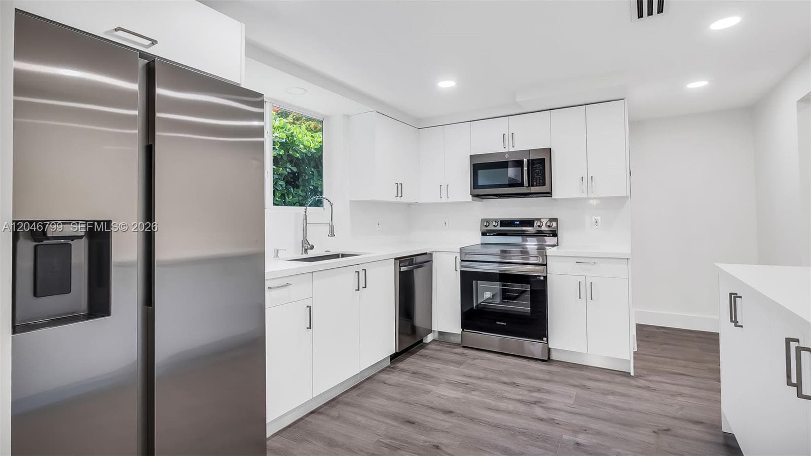 1500 NE 13th Pl, Miami Beach, FL 33139 — zdjęcie 4
